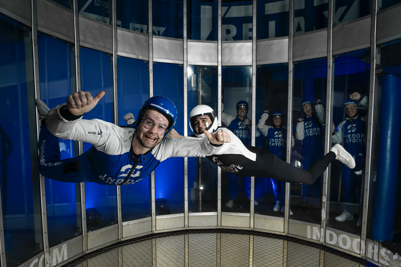 2 skydivers in tunnel